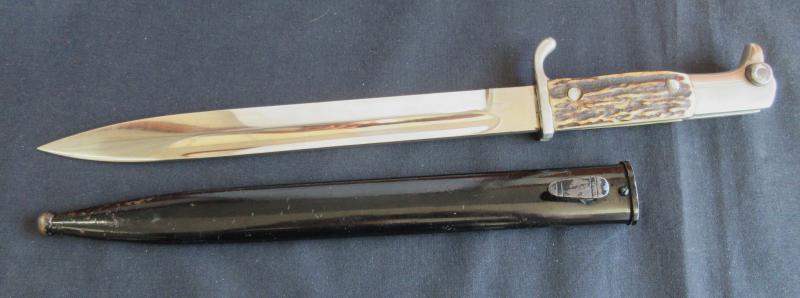 STAG HORN HANDLE DRESS BAYONET (Off Set Rivets)