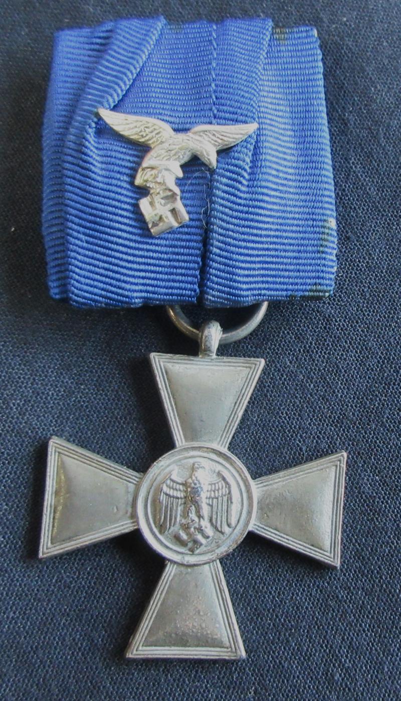 LUFTAWFFE 18 YEAR SERVICE MEDAL