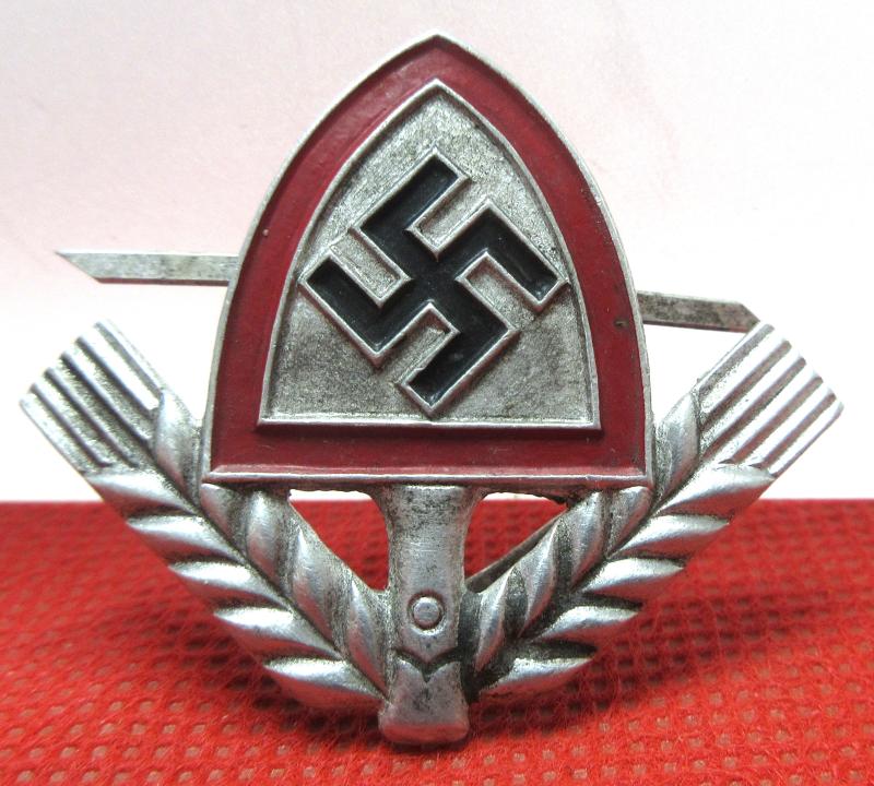 RAD CAP BADGE