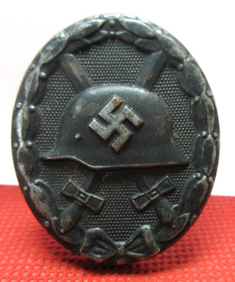 BLACK WOUND BADGE