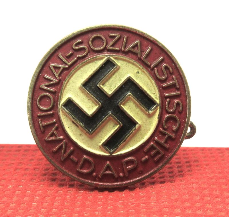 NSDAP PARTY BADGE-PAINTED VARIANT