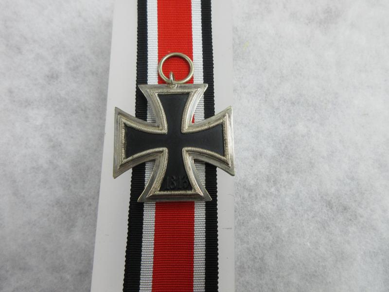 2nd CLASS IRON CROSS maker marked